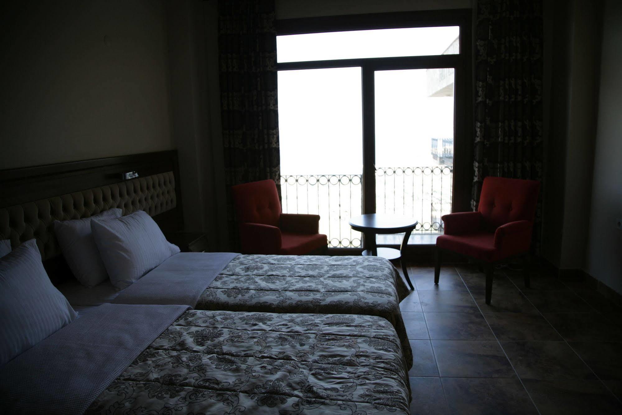 Masi Hotel İmroz Kültér fotó